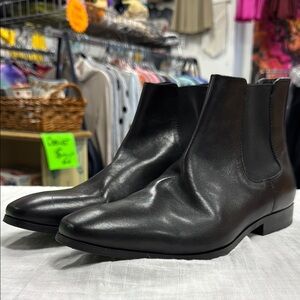 Express Chelsea Black Ankle Boots with Sleek Design size 9